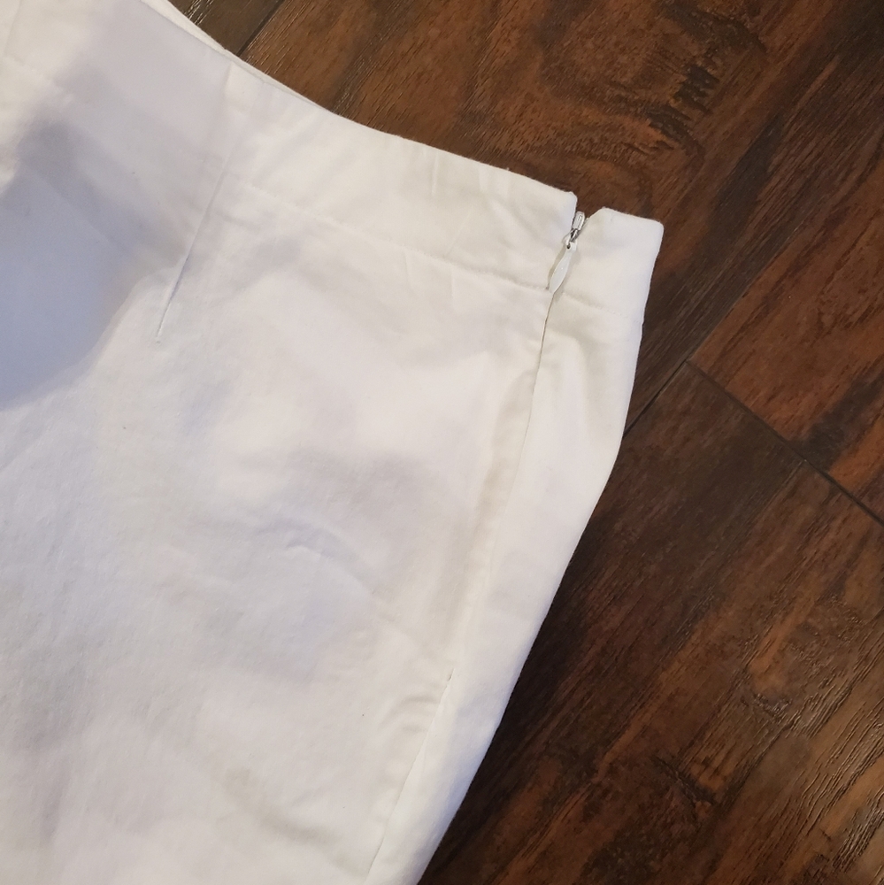 Liz Claiborne White Michaela Mid Rise Capris Size 14 - Picture 6 of 9